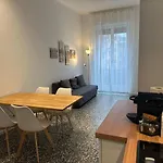Casa Aria ميلان